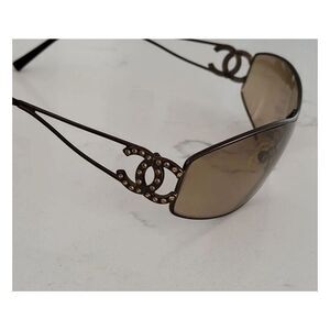 Chanel slimline shield w/ Swarovski crystal CC logo- metal frame  4073-B